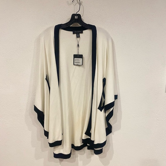 NWT St. John Knit Poncho Size Petite Small - Picture 1 of 4